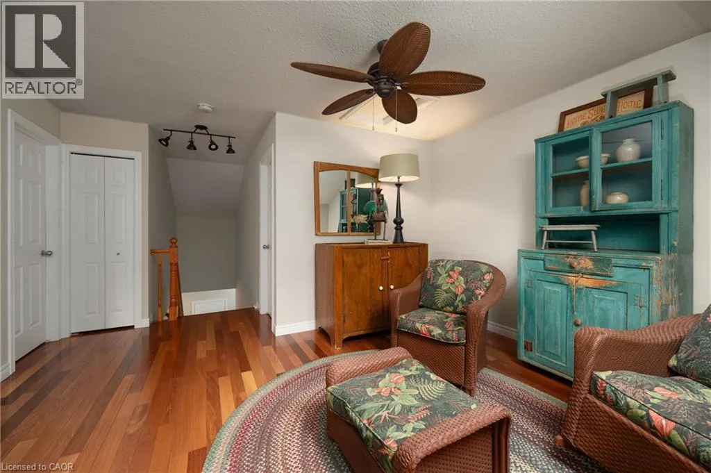 125 RIVERWALK Place