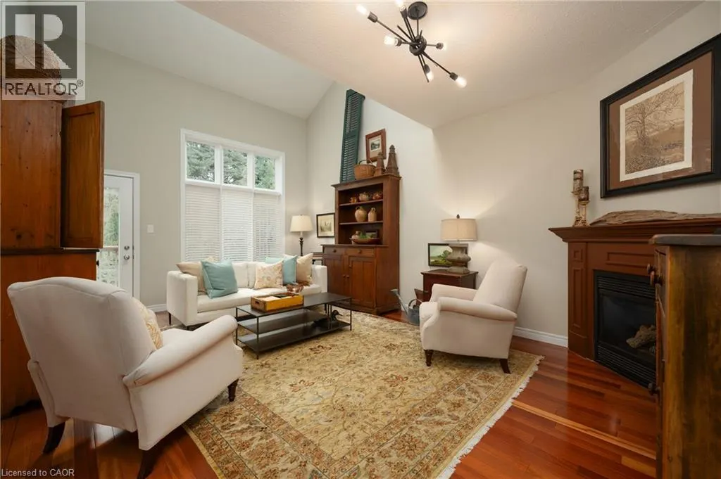 125 RIVERWALK Place