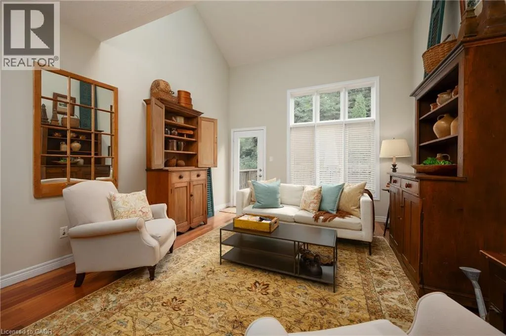 125 RIVERWALK Place