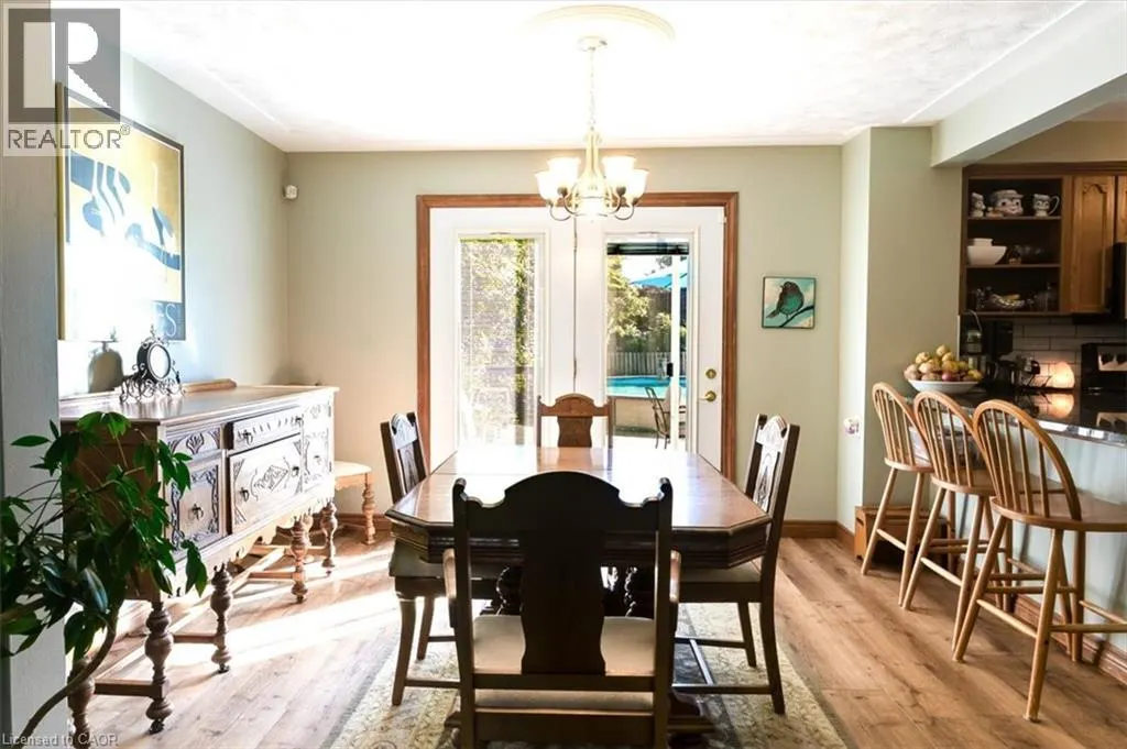 7 MARTIN Avenue