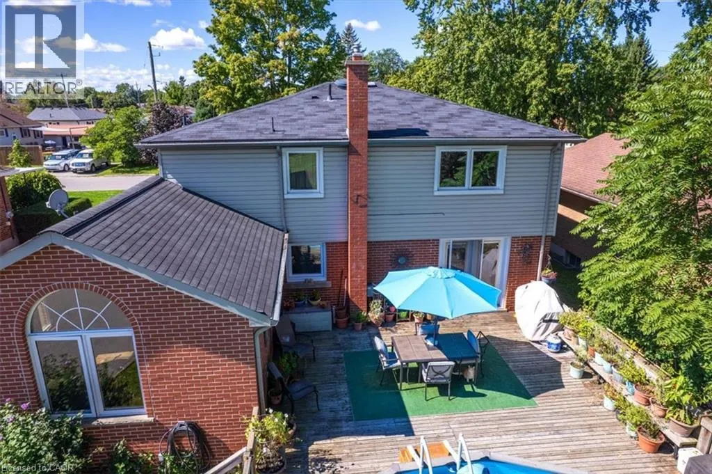 7 MARTIN Avenue
