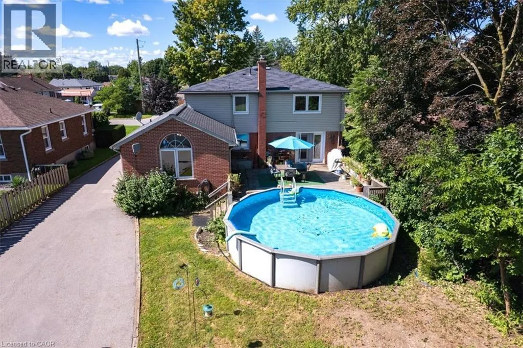 7 MARTIN Avenue