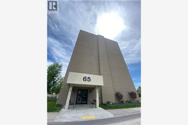 65 HIGHLAND Crescent Unit# 502