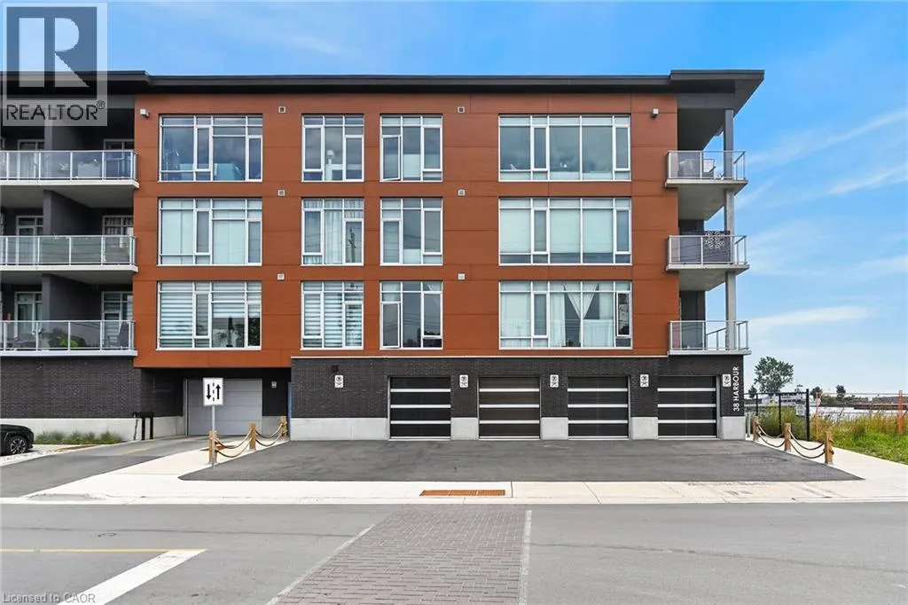 38 HARBOUR Street Unit# 304 #304