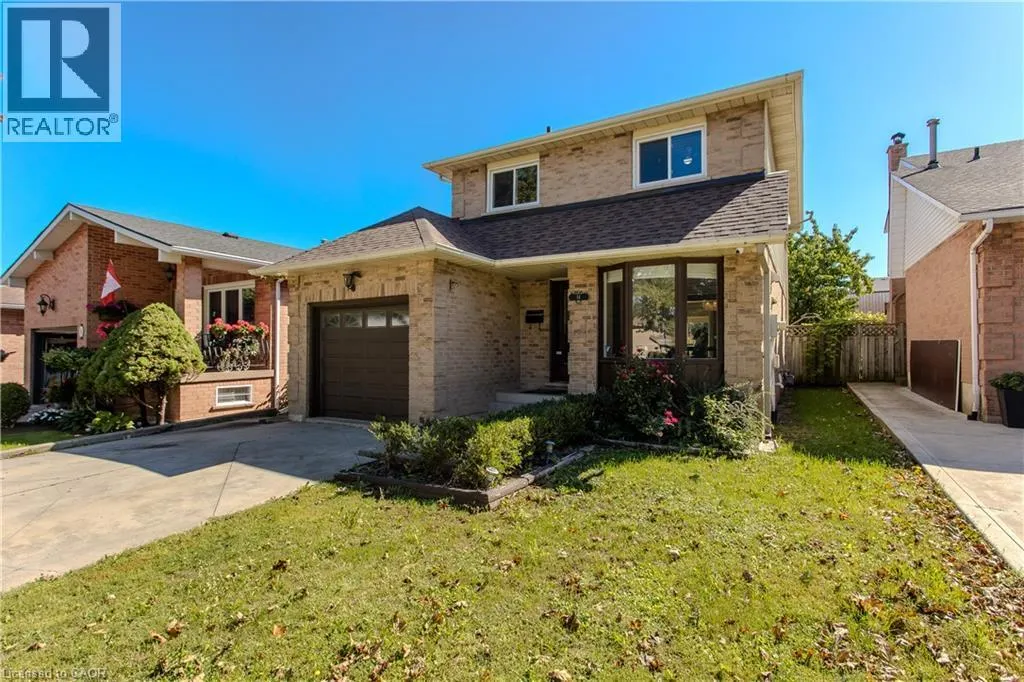 14 ELLINGTON Avenue
