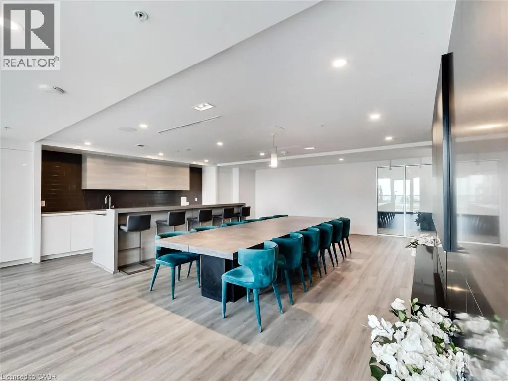 16 CONCORD Place Unit# 318 #318