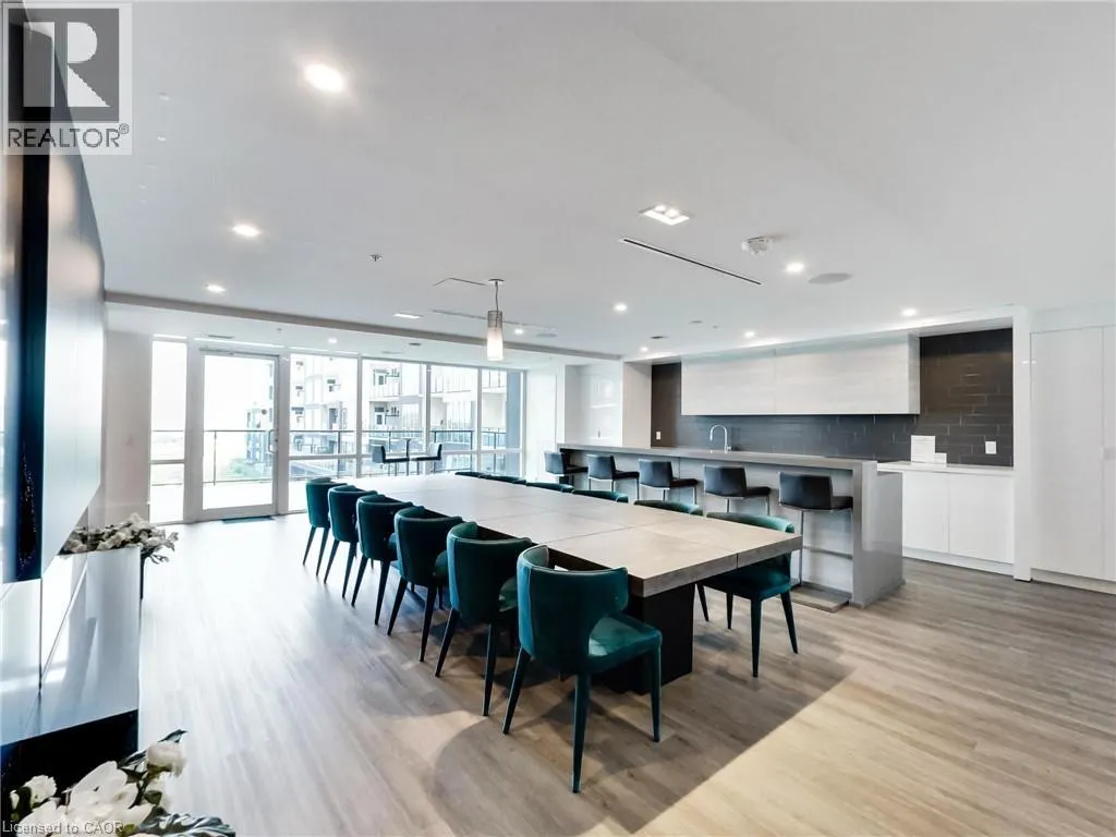 16 CONCORD Place Unit# 318 #318