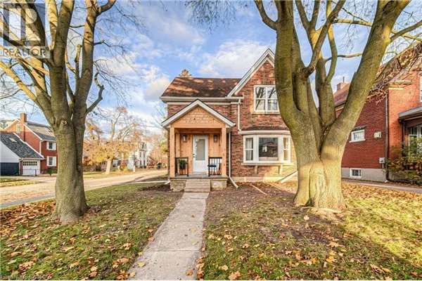 30 DUNBAR Road S