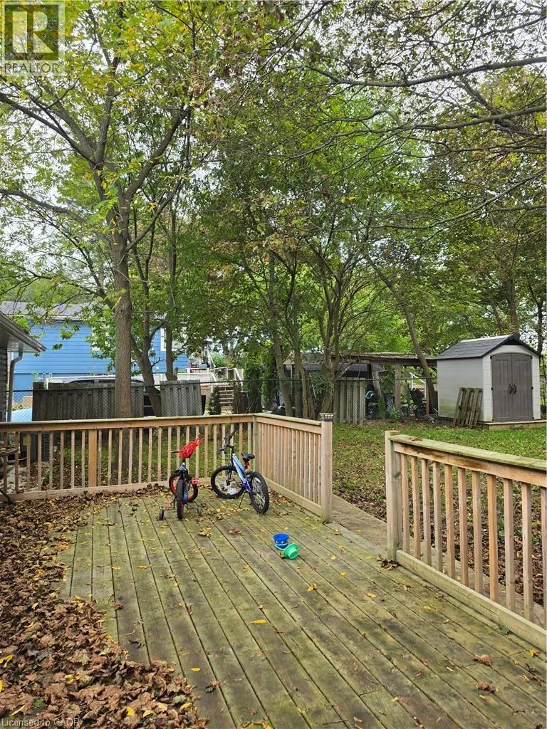 16 POPLAR Street Unit# Upper #Upper
