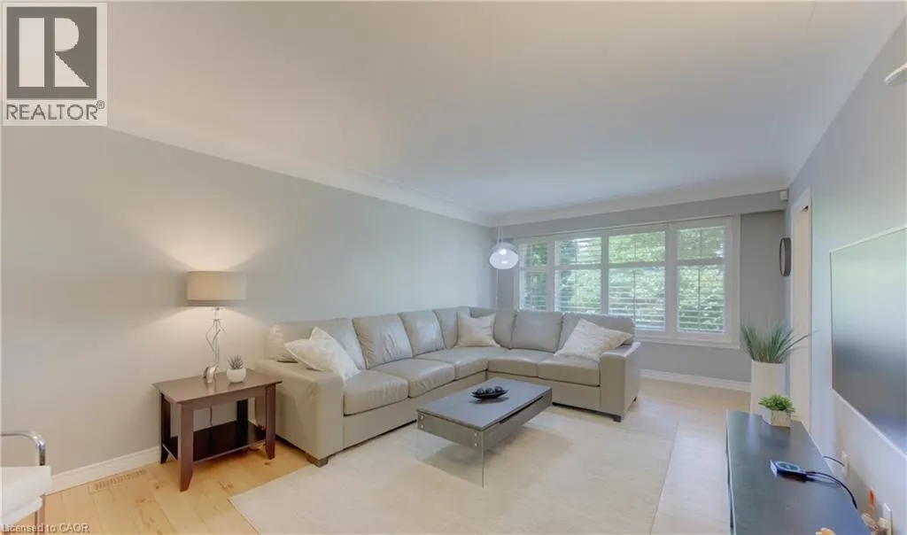 71 PINECREST Drive