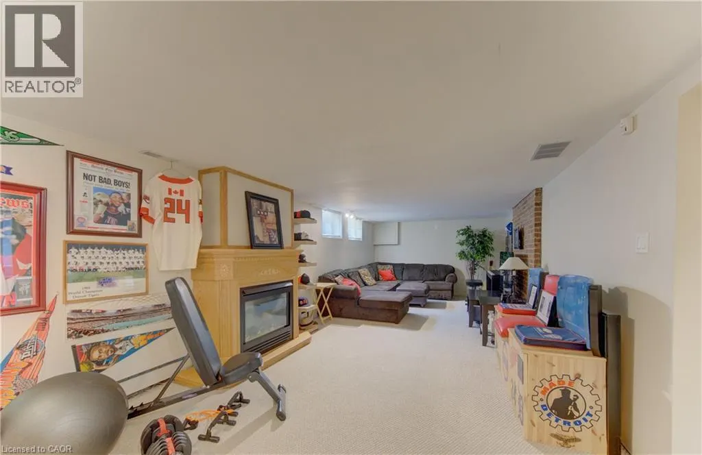 71 PINECREST Drive