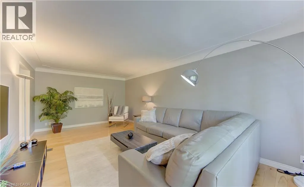 71 PINECREST Drive