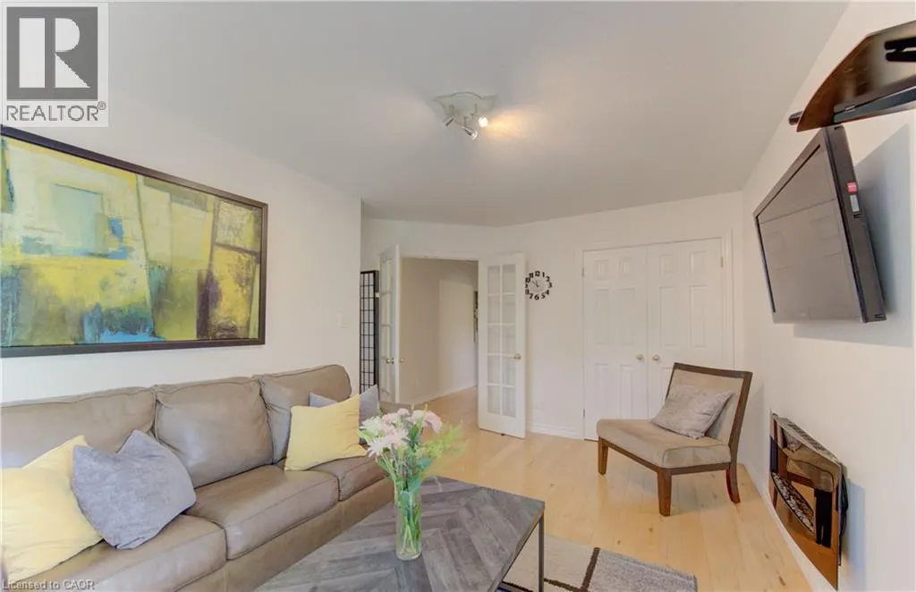 71 PINECREST Drive