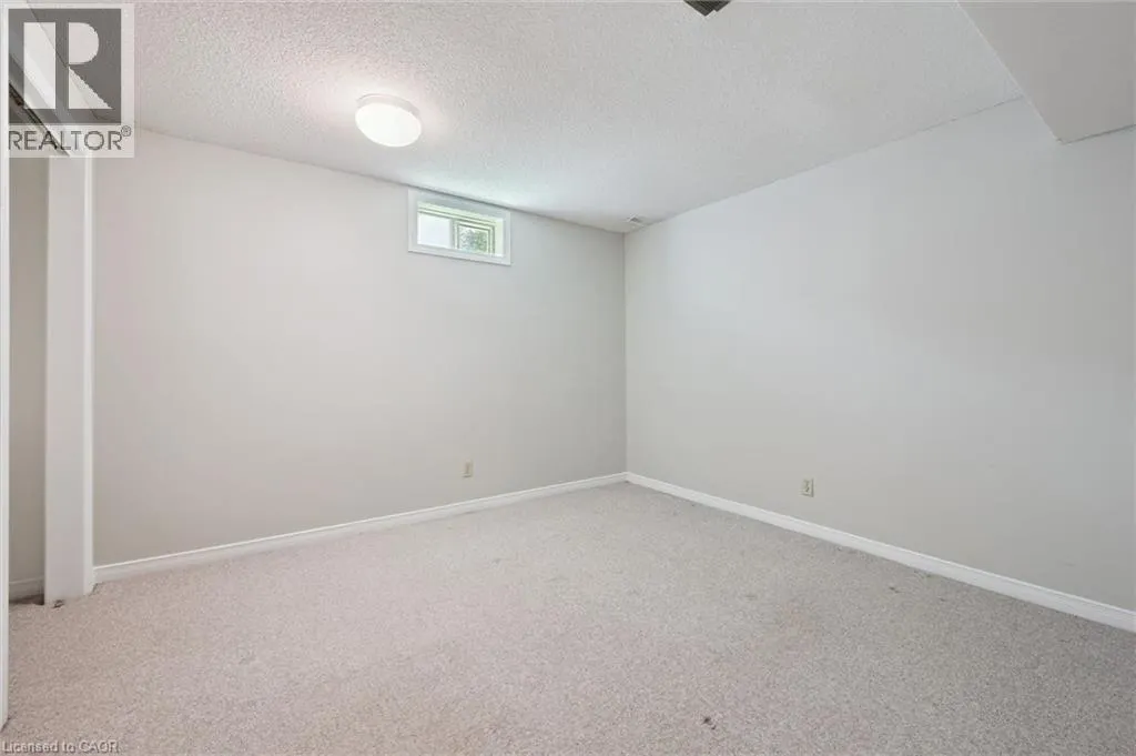 512 THORNDALE Drive