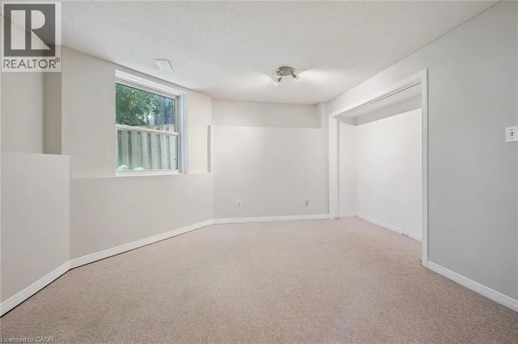 512 THORNDALE Drive