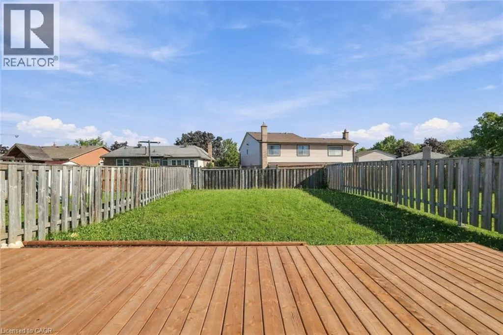 184 MACINTOSH Drive