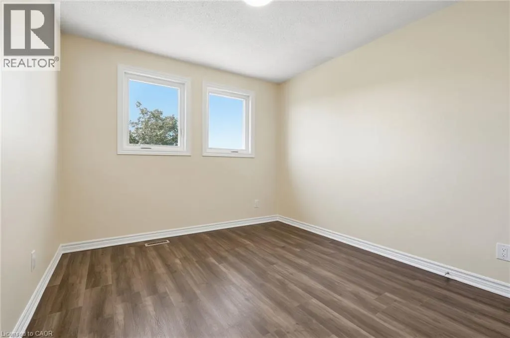 184 MACINTOSH Drive