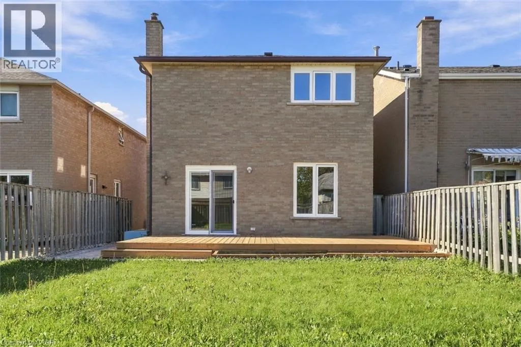 184 MACINTOSH Drive