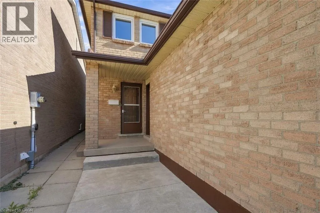 184 MACINTOSH Drive