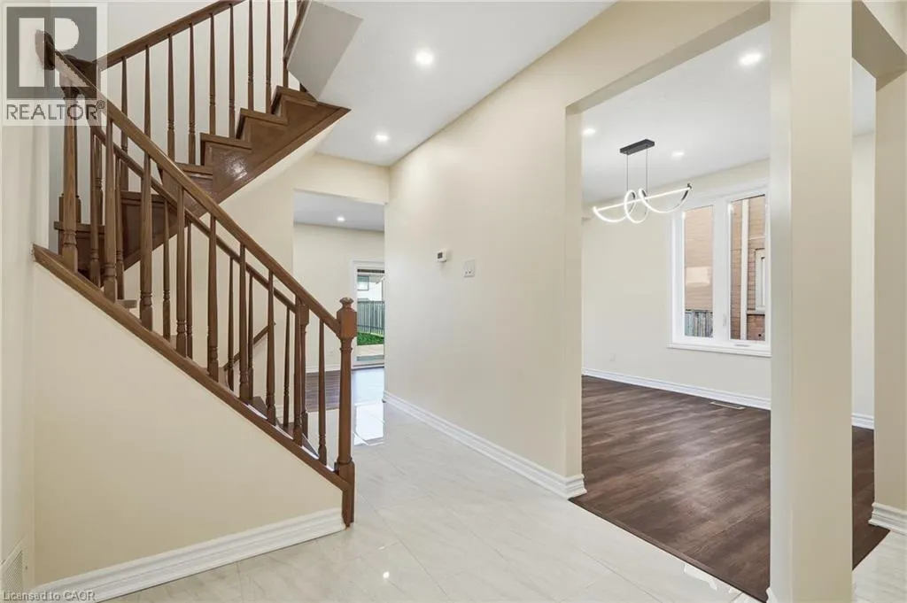 184 MACINTOSH Drive