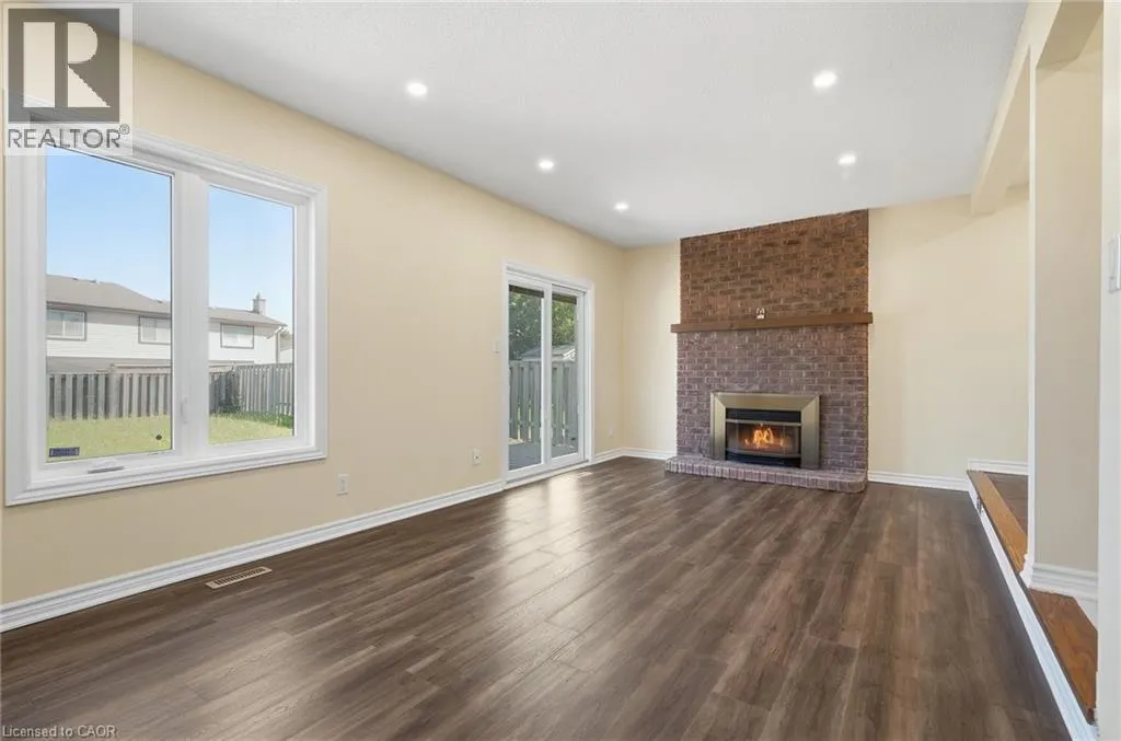 184 MACINTOSH Drive