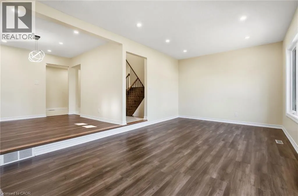 184 MACINTOSH Drive