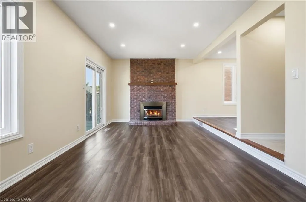184 MACINTOSH Drive