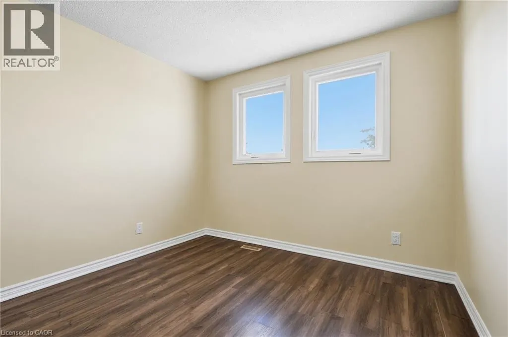 184 MACINTOSH Drive