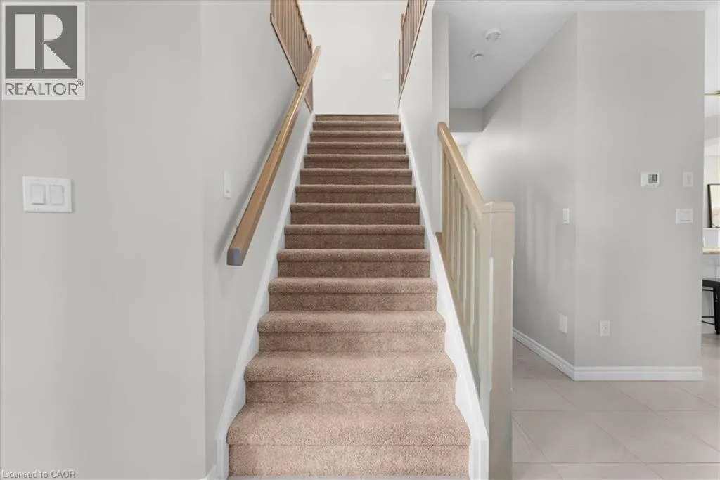 109 LINKS Crescent