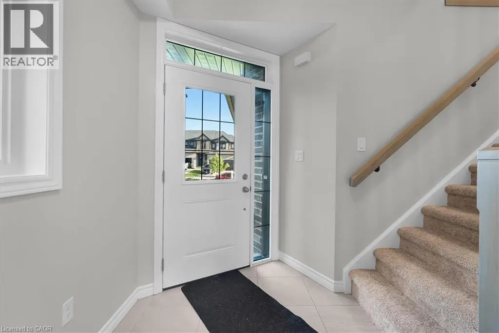 109 LINKS Crescent
