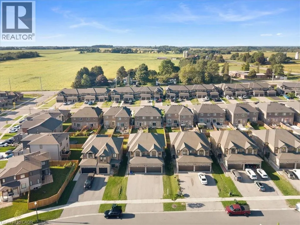 109 LINKS Crescent