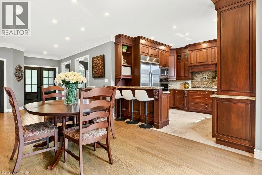 55 CHIANTI Crescent