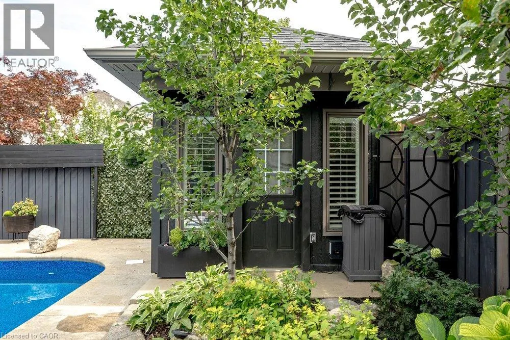 55 CHIANTI Crescent