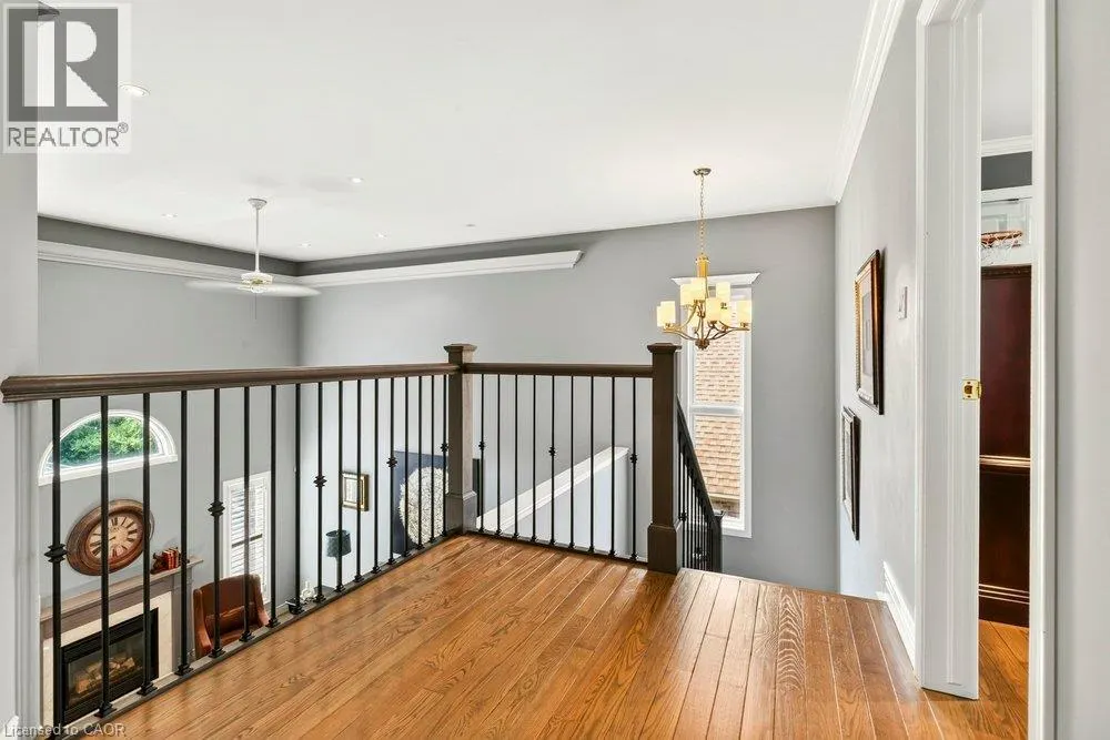 55 CHIANTI Crescent