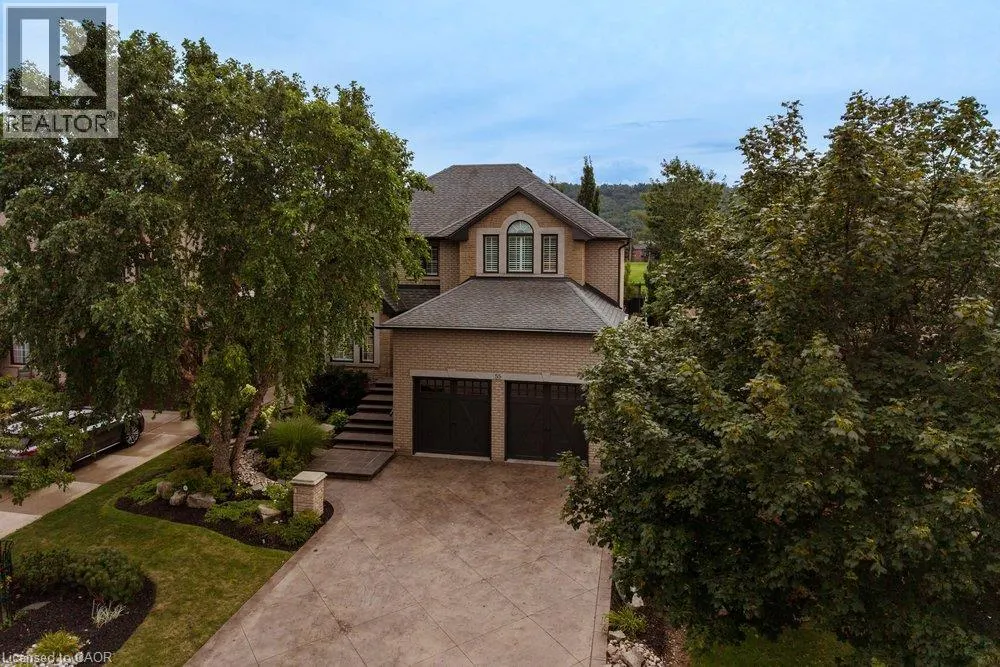 55 CHIANTI Crescent