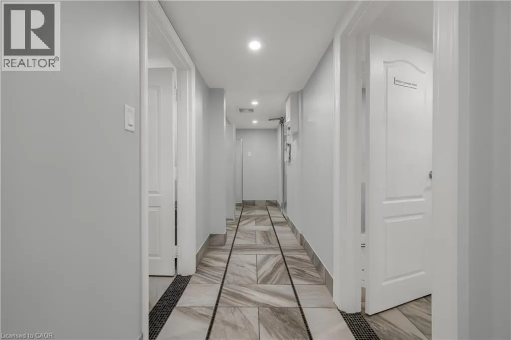 500 GREEN Road Unit# 1118 #1118