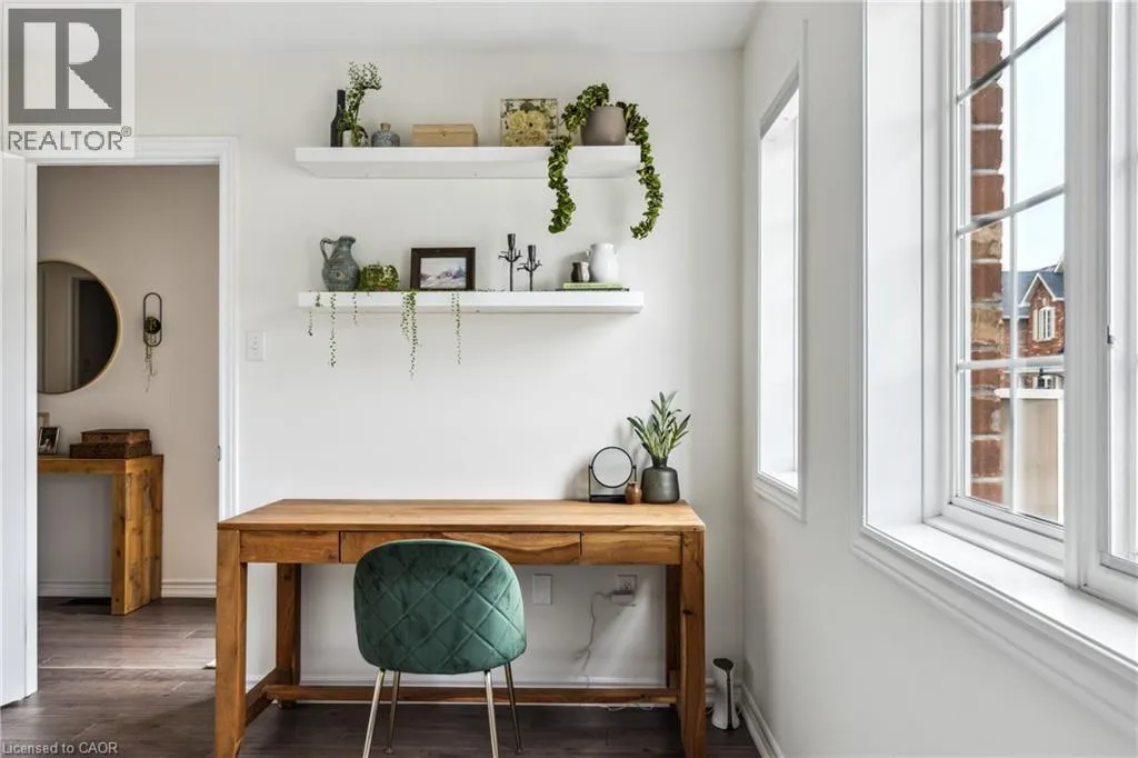 54 NISBET Boulevard Unit# 31 #31