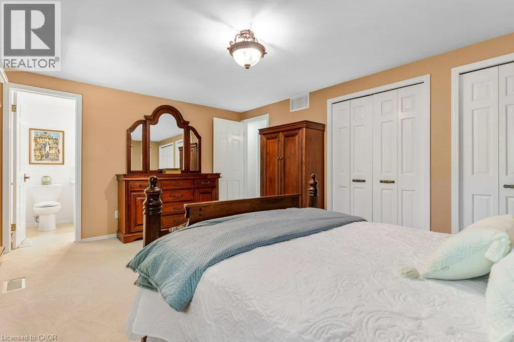 11 GREY OWL Drive