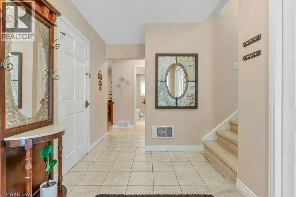 11 GREY OWL Drive