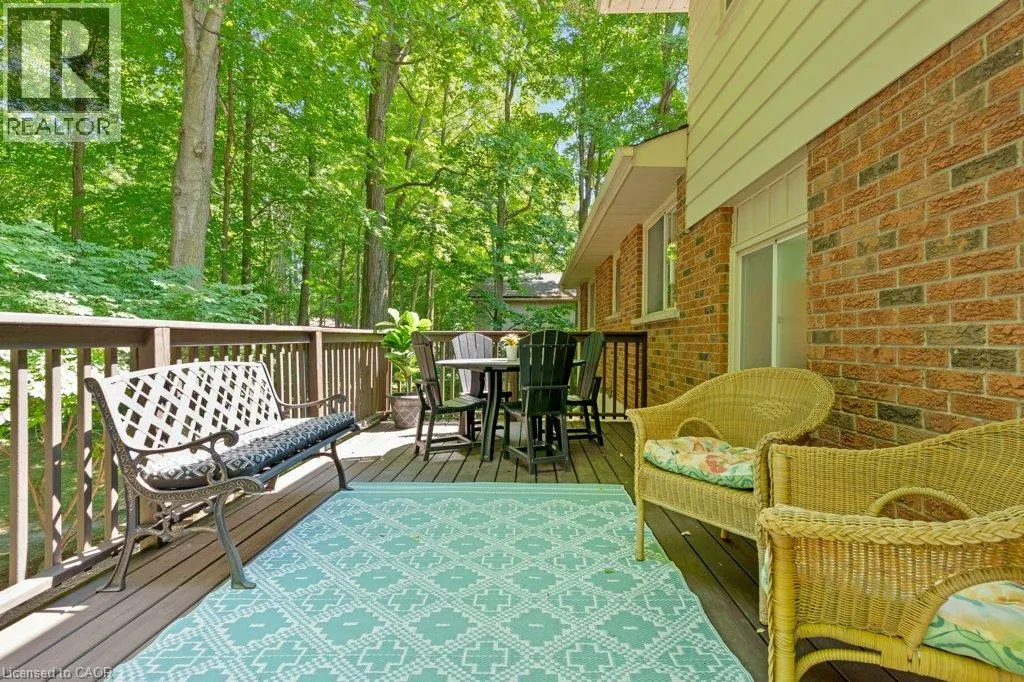 11 GREY OWL Drive