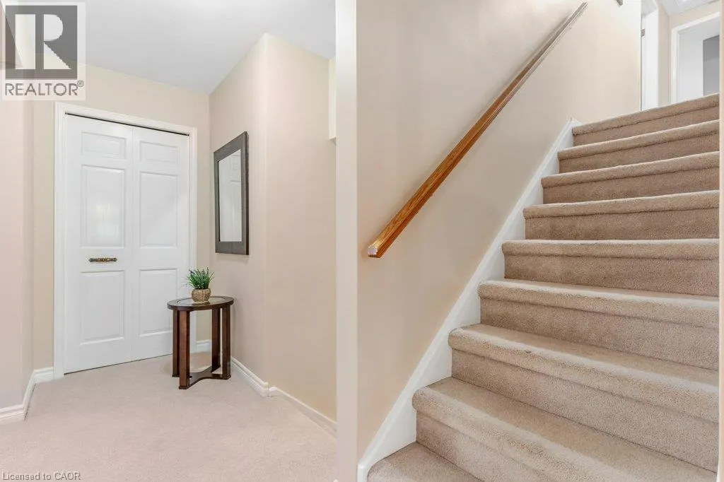 11 GREY OWL Drive