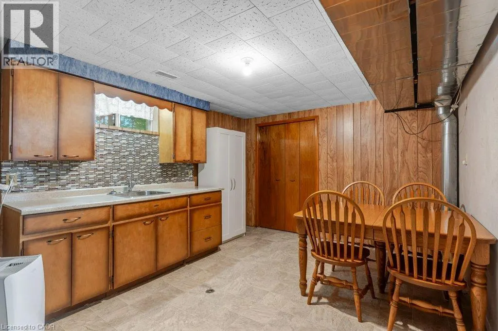 11 GREY OWL Drive