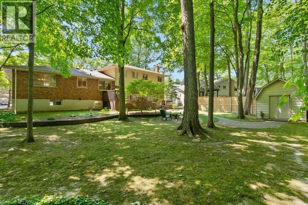 11 GREY OWL Drive