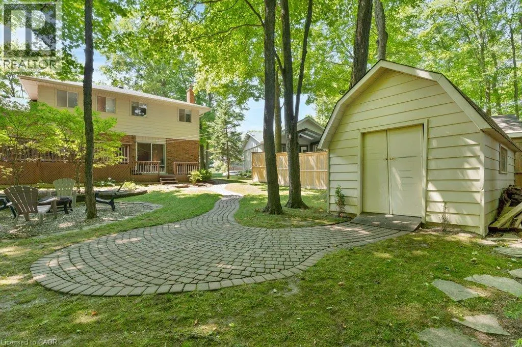 11 GREY OWL Drive