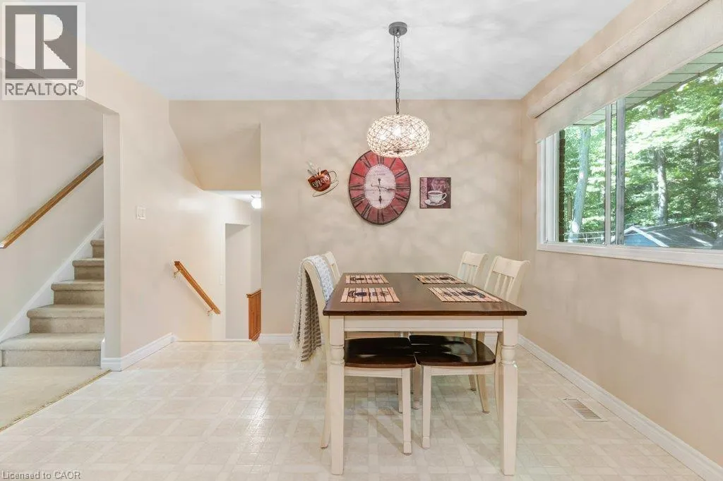 11 GREY OWL Drive