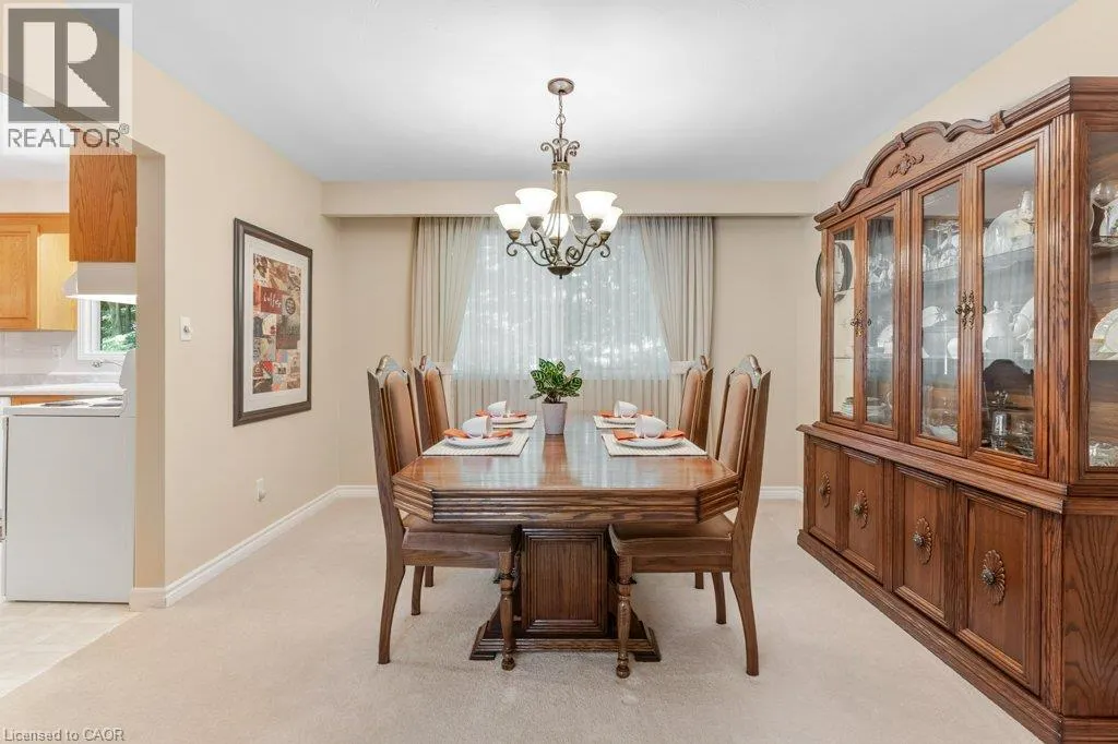 11 GREY OWL Drive