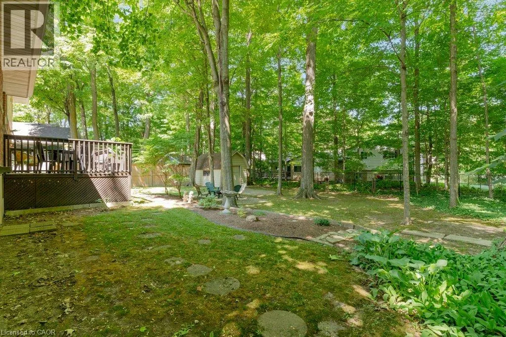 11 GREY OWL Drive