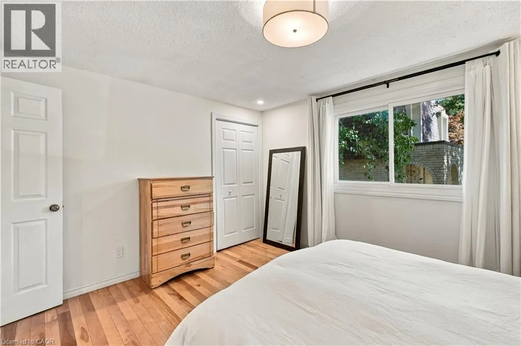 178 LAURENTIAN Drive