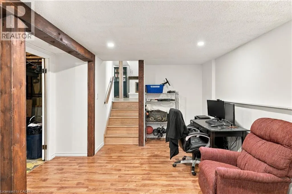 178 LAURENTIAN Drive