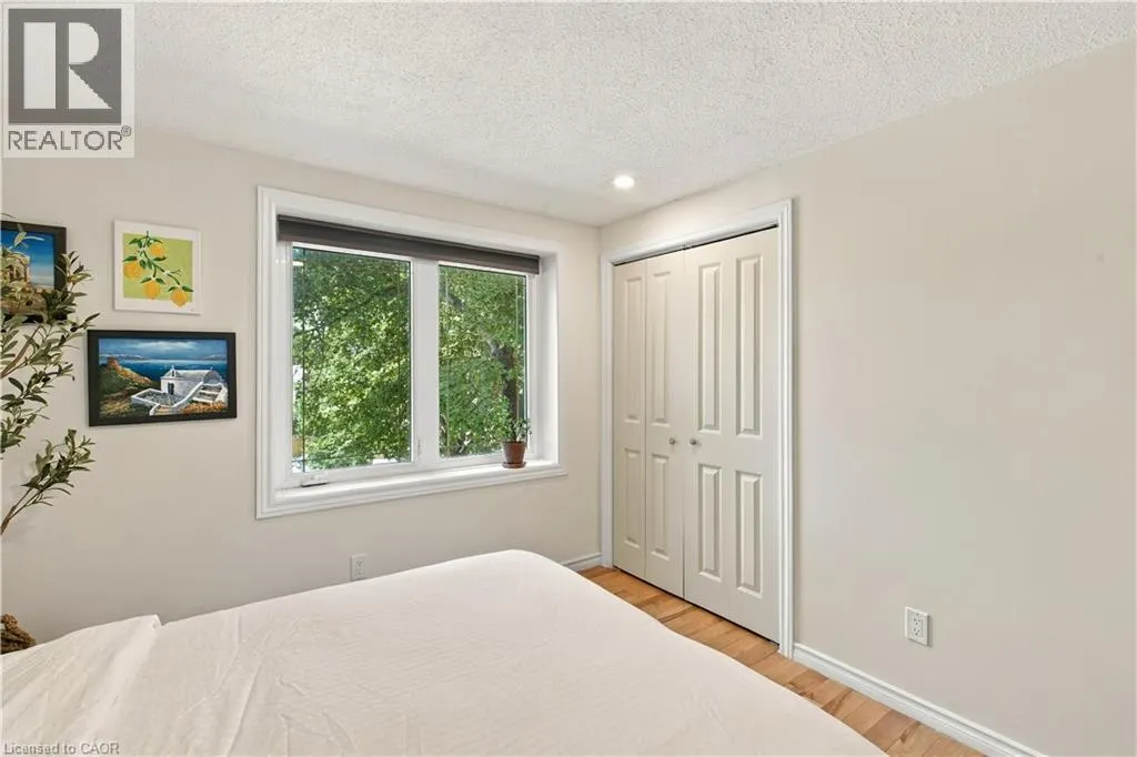 178 LAURENTIAN Drive